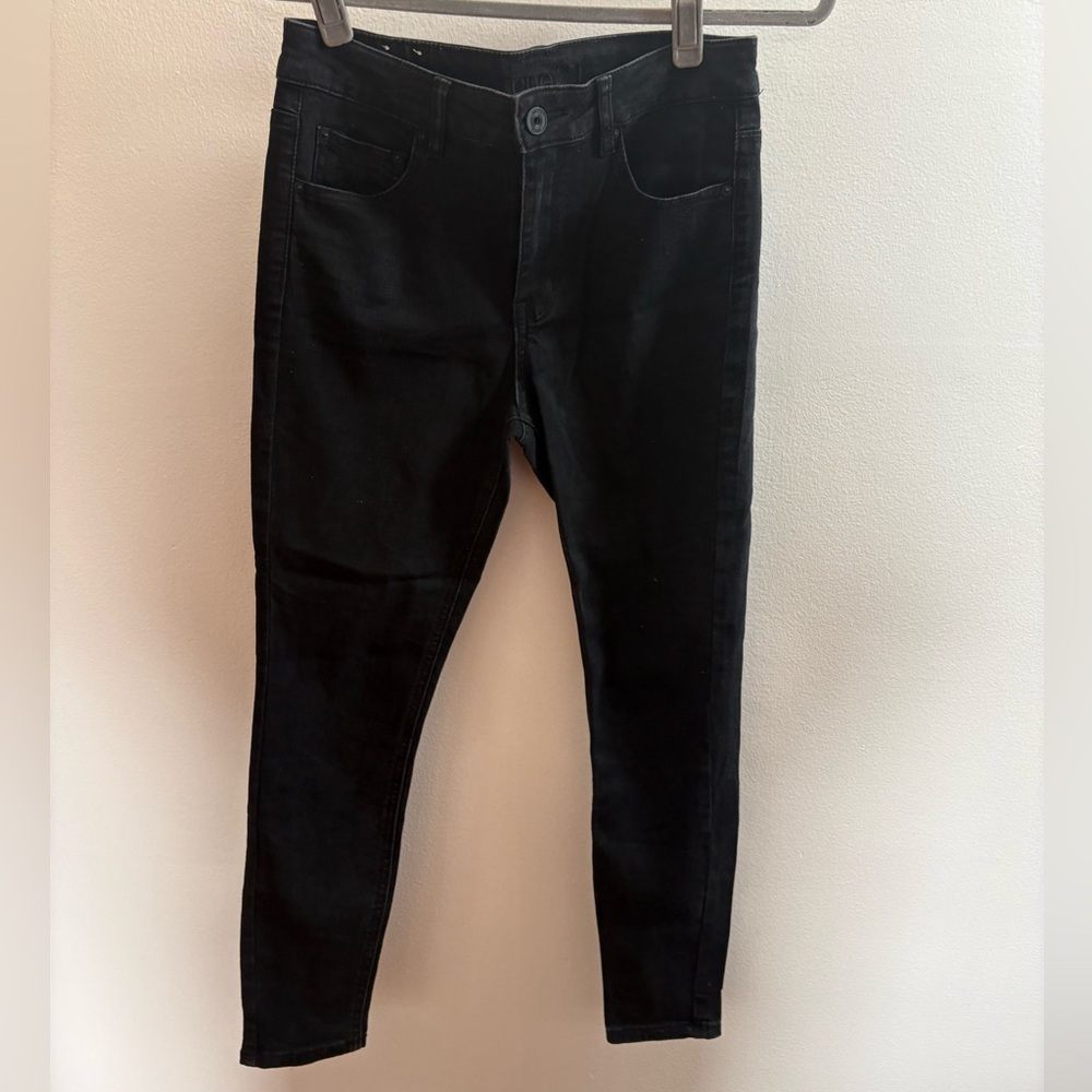 Rue21 Black Stretch High-Rise Jeggings 6S